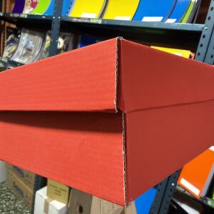 Caja boutique cuadrada mediano rojo